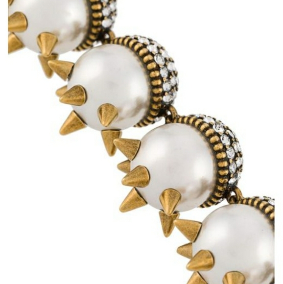 GUCCI'S Metallic Spiked Embellished Pearl Necklace - Picture 4 of 10